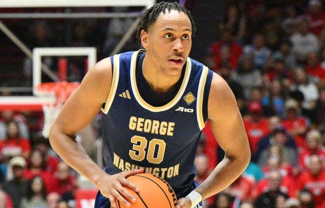 臂展怪留在NBA!班巴两年合同重返爵士 年仅28岁仍具高性价比